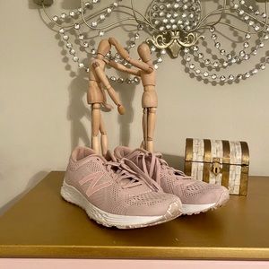 New Balance Sneakers- Rose